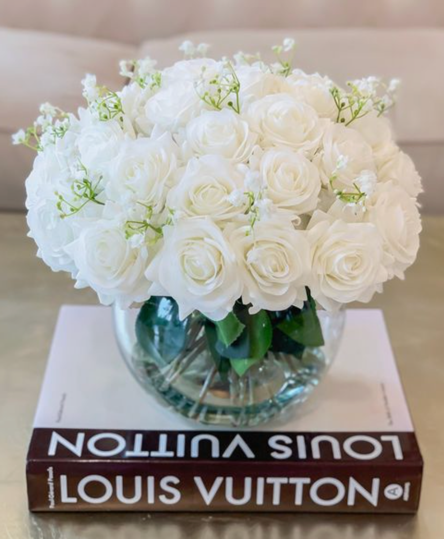 Yacht Eternal Rose Arrangement